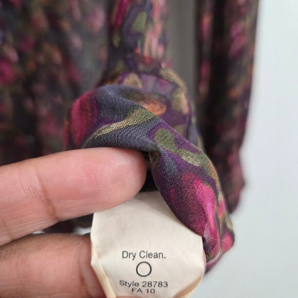 J.Crew Women Whimsigoth Romantic 2010s Sheer Silk Floral Ruffle Button-Up Top 8 - Picture 9 of 11